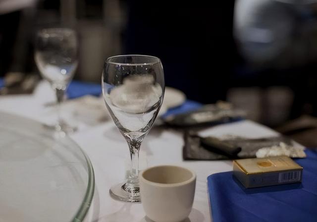晚饭时经常喝点白酒的人，身体会如何？不隐瞒，医生告诉你答案