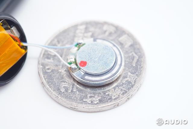 浅入耳式设计，5.1蓝牙芯片，联想thinkplus Liveods LP40拆解报告