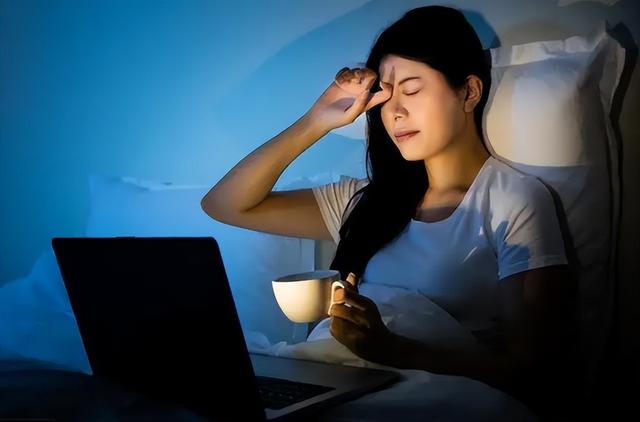 女人更年期别“节俭”，补充雌激素，这6种食物或可多吃