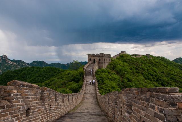 推薦國內的十大世界級美景，個個都是超乎尋常的美景，此生必去