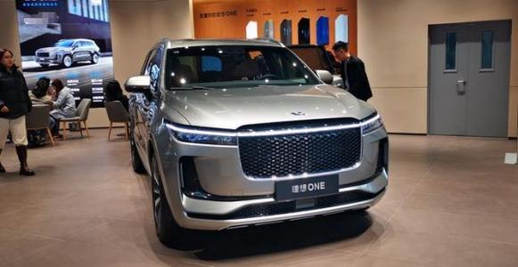 理想汽车创始人李想：20年三次创业，40岁迎来第三次IPO敲钟