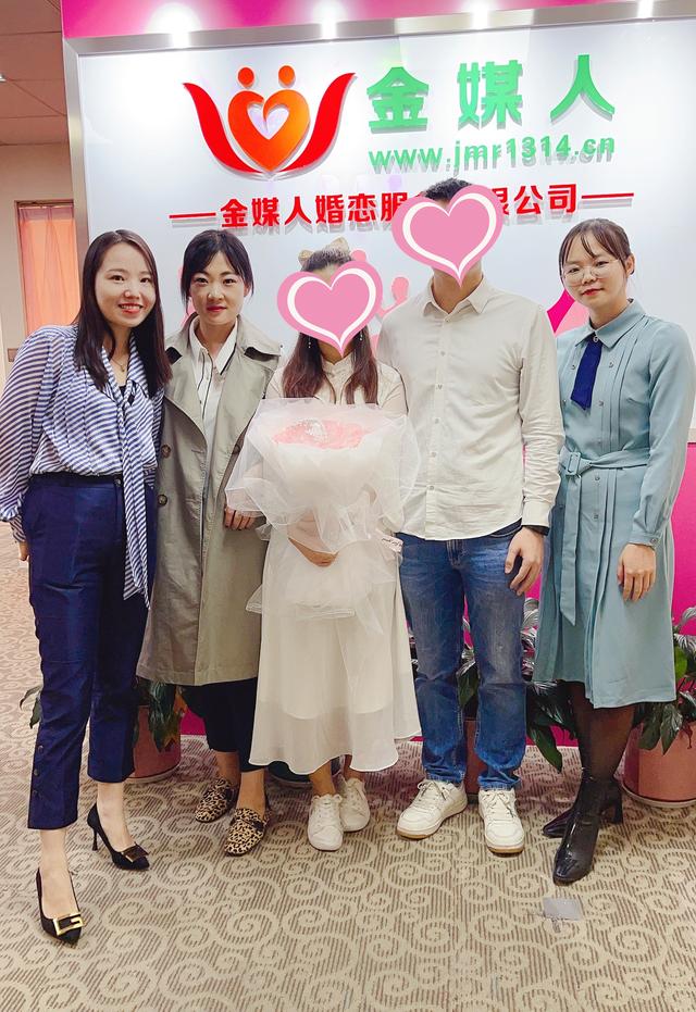 [趣玩密友朋友圈点赞]，微信尬聊怎么解决