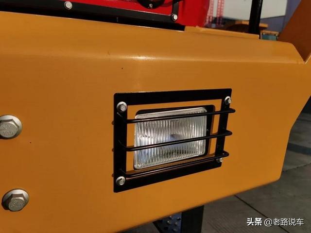 宇通宽体矿用自卸车