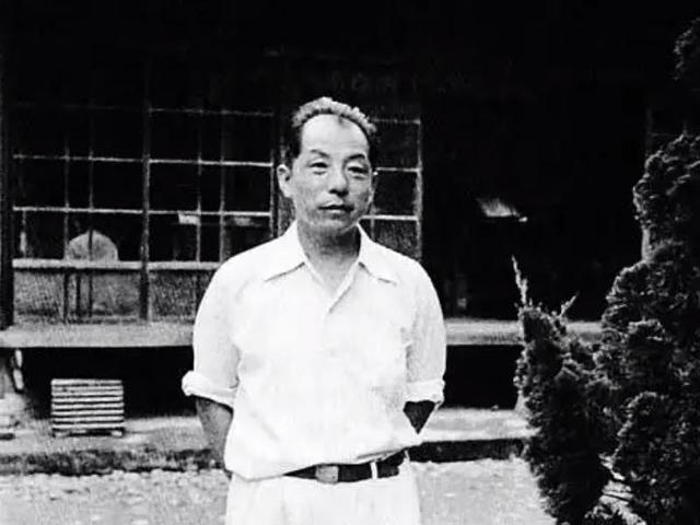 1977年，女子拿“00001号”烈属证来北京，邓小平得知后亲自接见