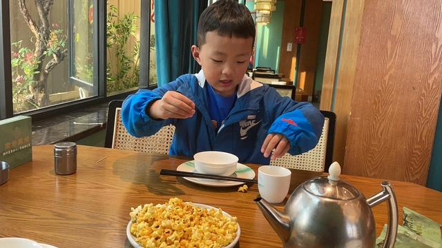 孩子到底应不应该打(孩子不听话到底应不应该打)