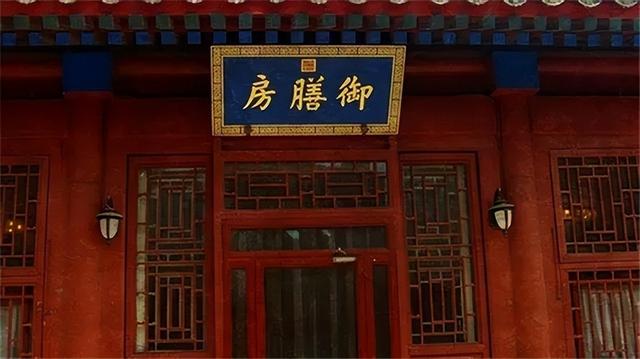 “鼠无大小皆称老”，难倒一群学士，纪晓岚对出下联堪称经典