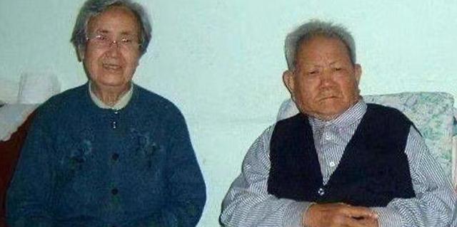 1959年伟人吃完饭出来，看到等候自己的李银桥：你是干什么的