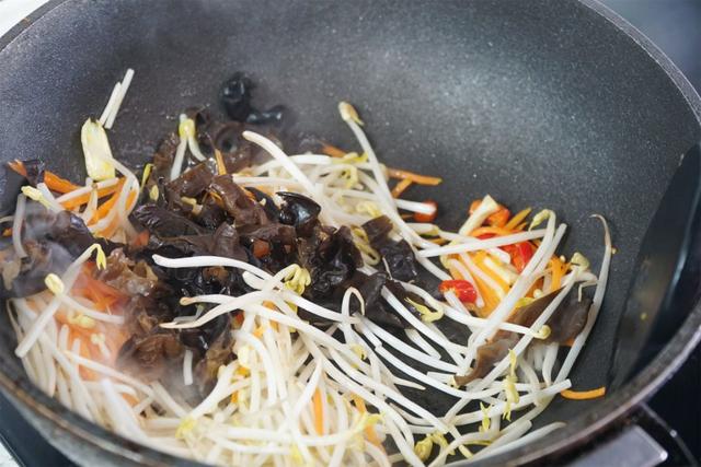 阳春三月，推荐8道“黄金菜”，营养丰富，顺应季节，舒坦过春天