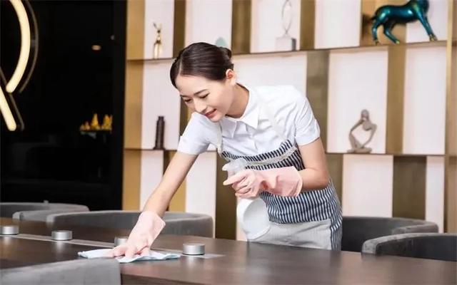 当前,普通人想创业,选择什么项目钱好赚、投资小、风险低?
