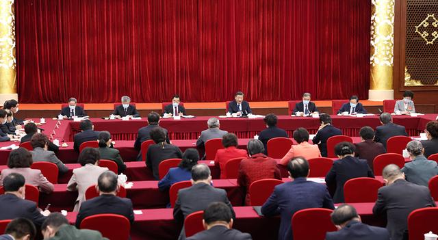 习近平两会家常话 |“我们来共同关心这些教育问题”