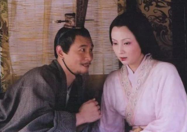 ����Ŀ��װ���Ӿ����а�ǰʮ��(�ڱ���õ�10����װ���������������ۡ���ף�������񡷵�3)