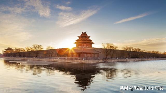从两个决定国运走向的关键风险因素，看懂今天中国的清醒与伟大