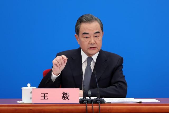 王毅外长就台海问题表态后，赖清德挑衅：若大陆动武，将以一对多