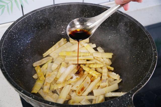 阳春三月，推荐8道“黄金菜”，营养丰富，顺应季节，舒坦过春天