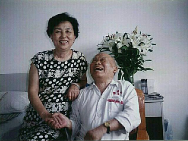 唯一获得9次特等功的英雄，竟能活着走上英雄代表大会，他是谁？