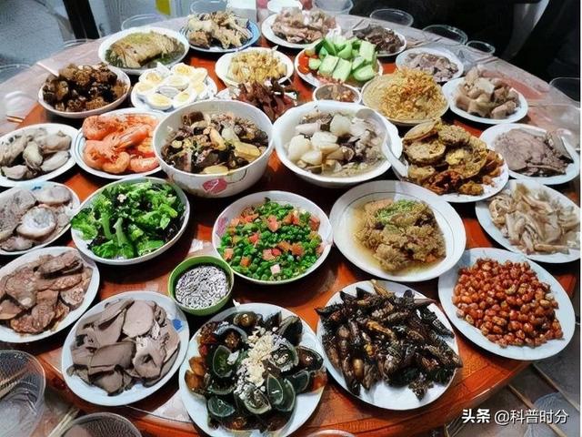 隔夜茶喝了会致癌？央视试验说出真相，隔夜的东西到底哪些不能吃