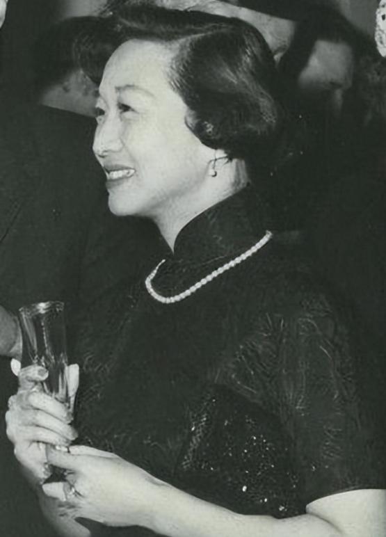 杨振宁原配杜致礼：出身名门的顶级名媛，子女们感谢翁帆的付出