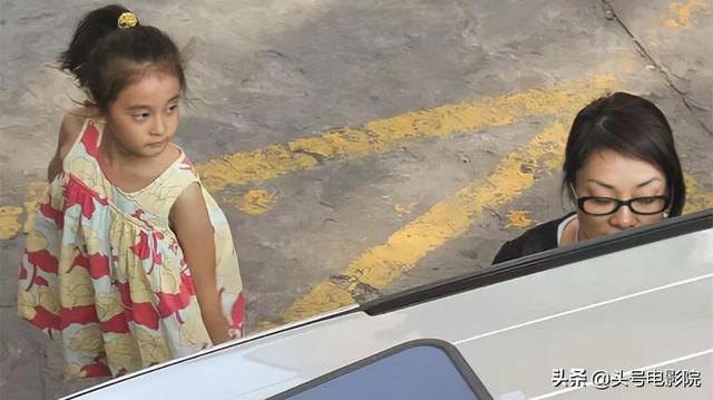 260亿身家富豪解直锟去世，和毛阿敏生两娃，17岁女儿演中国医生