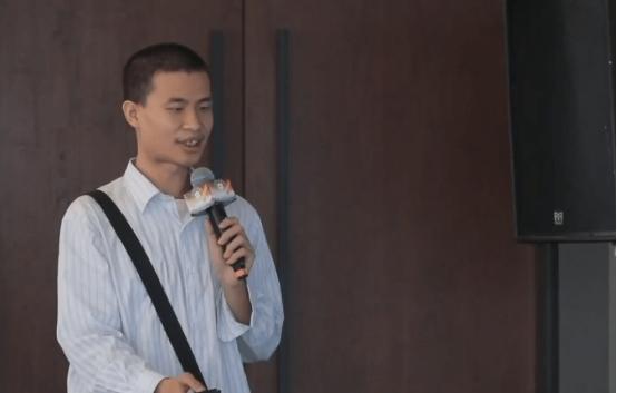 北大网红教师“韦神”现状，大量学生退课，跟不上他的讲课节奏