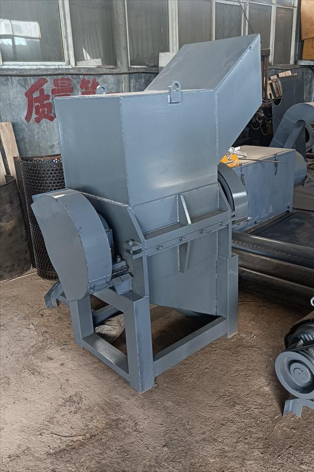 湖南废塑料破碎机的简单介绍