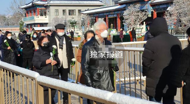 李光羲告别仪式曝光！李双江携妻子精神足，杨洪基陈铎表情沉痛