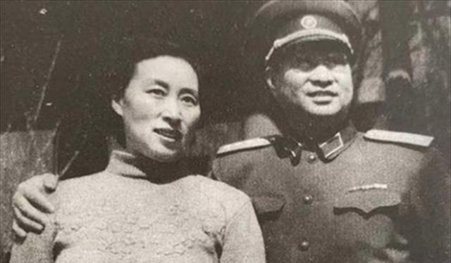 2010年，陈赓子女要求将父亲陵墓迁出八宝山，中央批示：同意