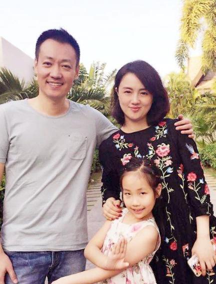 辛柏青老婆叫什么名字？辛柏青老婆朱媛媛照片