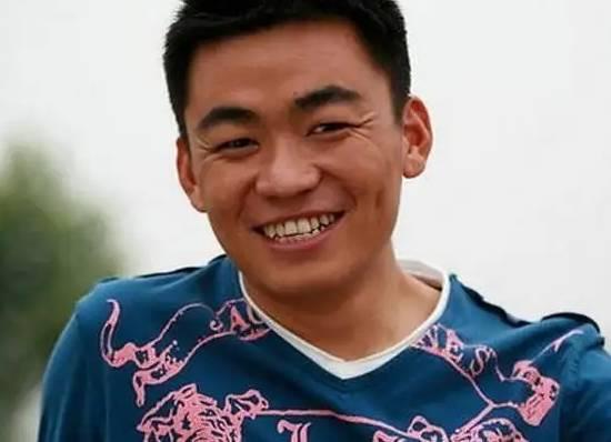 王宝强：借钱交税第一人！黄渤说他不简单，冯小刚后悔捧红他