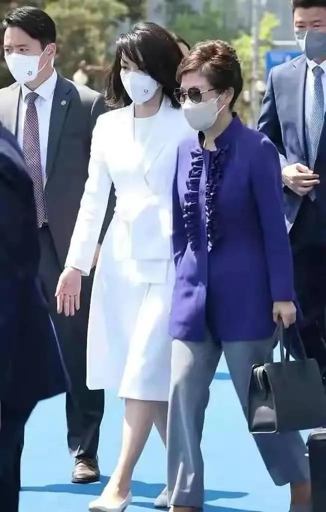 韩国新晋第一夫人终于“藏”不住了，她的故事远比你想象的要精彩
