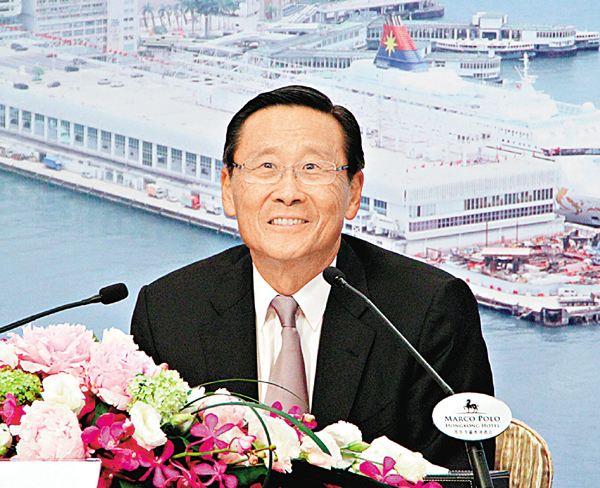 香港感染人数超7.5万，何霍两家还没出手，收租大王吴光正出手了