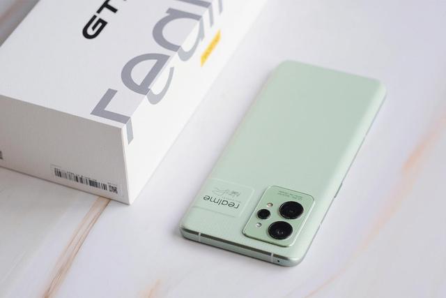 四大品牌九款产品！如何尝鲜Android13？在这几款手机里选