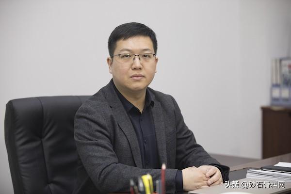 东方新高耐一破成型破碎机