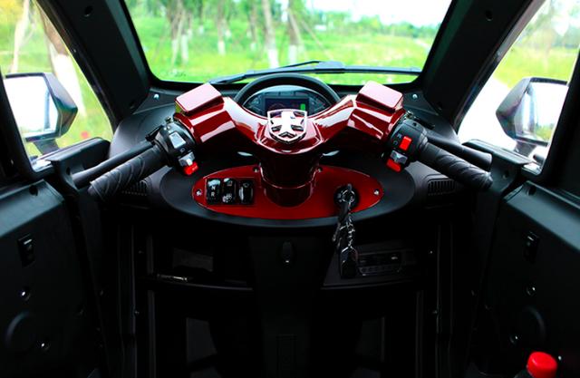 最大续航190公里，支持太阳能充电，飞诺电动三轮车测评