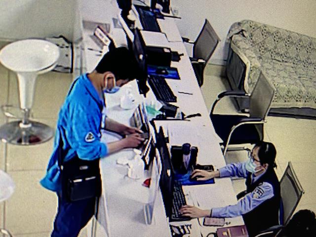 护佑平安 全民反诈 | 骗子冒充社区疫苗通讯员，男子被骗1万余元