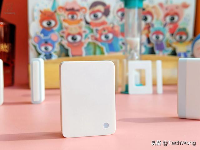小米门窗传感器2外观升级，还增加光线传感器，反应灵敏