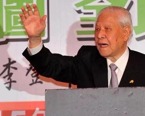 蒋介石逝世后，宋美龄远走美国，她晚年靠什么维持奢华的生活？