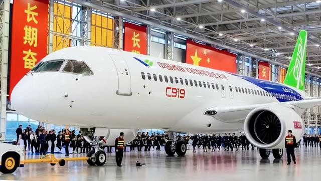 中国C919客机接受国际订单，让波音懊悔：将失去3万亿中国市场