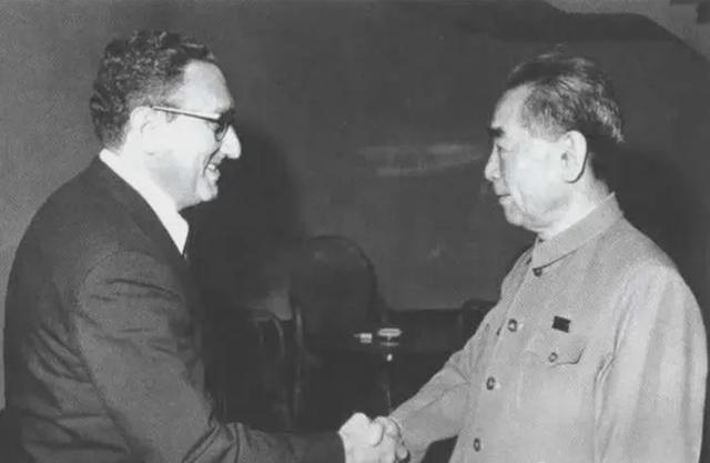 建国后，熊向晖从事外交工作，谈及毛主席的风范：我一生难以忘记