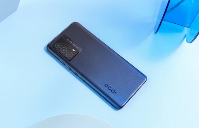 大电池才是王道！这4款5000mAh超值手机，你尽管用电量不用操心