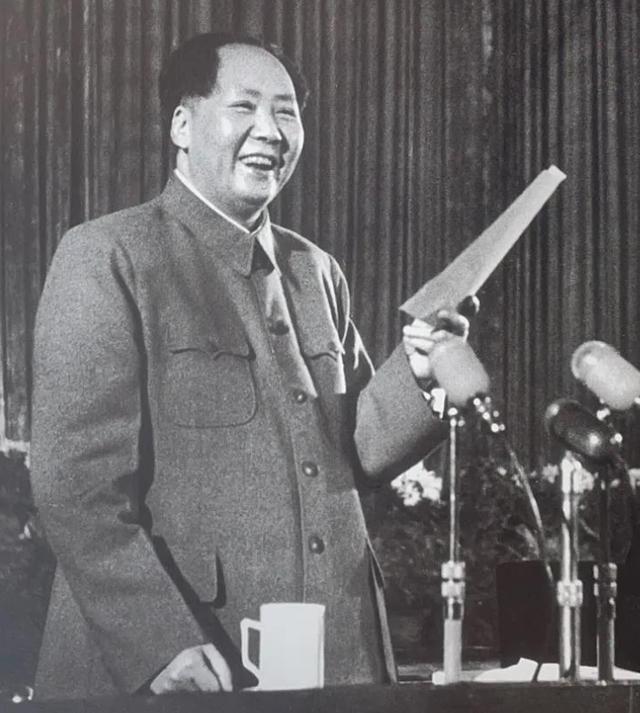 75年华国锋上报战犯名单，建议继续关押13人，毛主席：气魄太小了