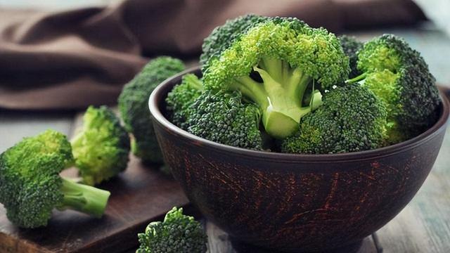 吃“猪皮”能抗衰老吗？若不想老太快，饮食方面，要关注什么？