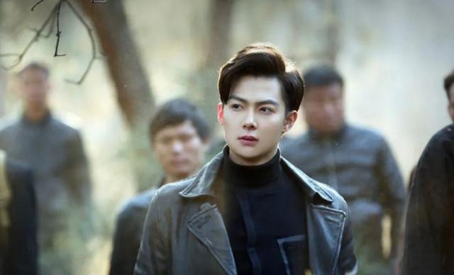 盗墓笔记系列《沙海》张日山的扮演者「盗墓笔记番外