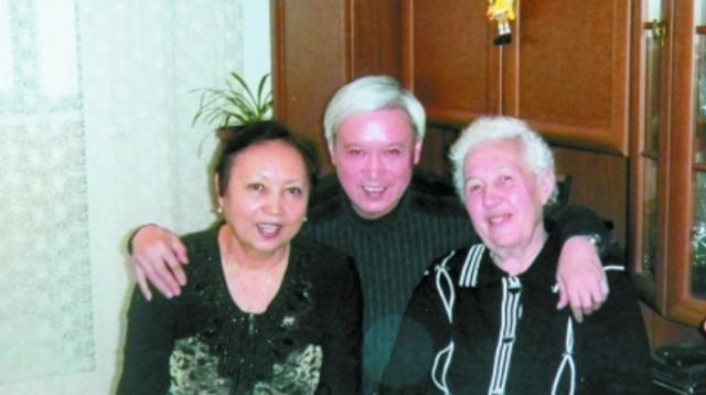 黎远康：寻找苏联母亲55年，61岁才找到，母亲痛哭：我也在找你