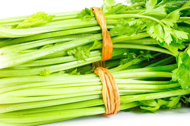 阳春三月，养肝“黄金期”，10食物要多吃，滋阴养肝，越吃越年轻