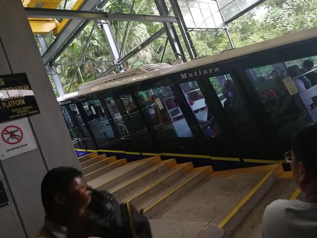 第三篇 升旗山