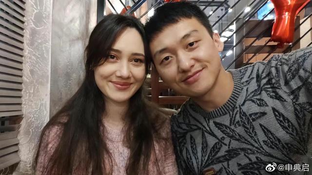 山西人強子因爲愛情去亞美尼亞，婚後親曆戰爭一家三口撤離戰區