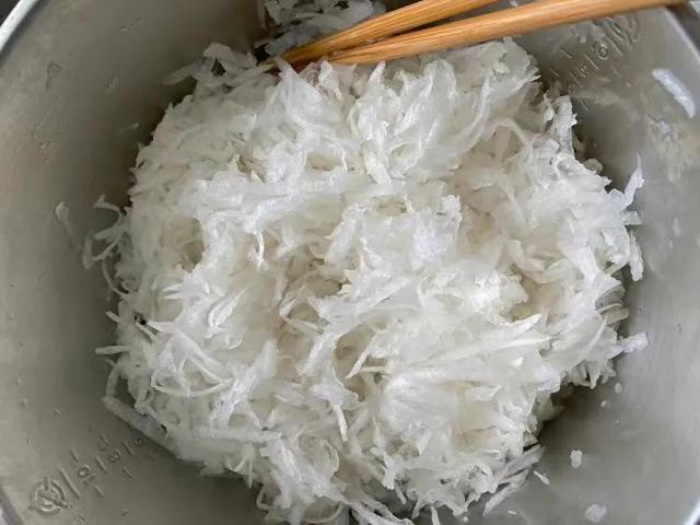 大米磨成粉可以做什么美食，大米粉可以做肠粉吗