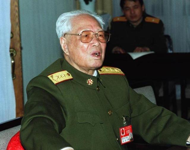 1981年，安徽宿县来了一位开国中将，握着老妇的手说：我来看您了