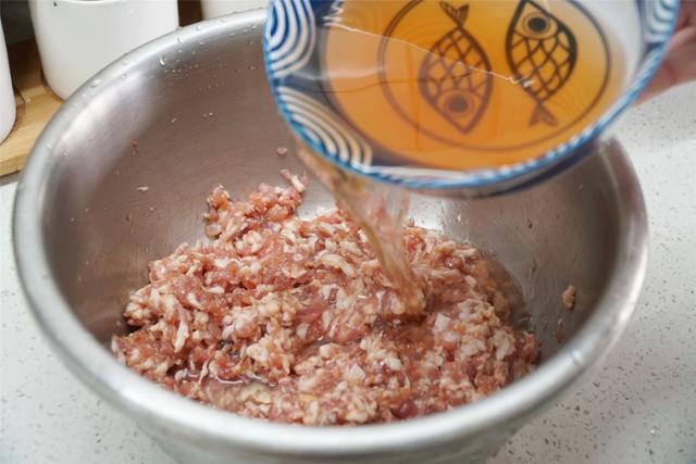 ���¶�ʮ��ը���ӣ���2���ϣ����2�������������ִ࣬����Ҳ��Ӳ