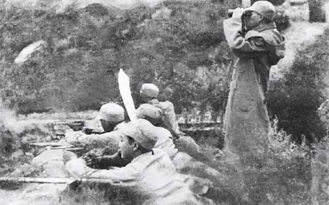 68年陈士榘边鼓掌边后退，毛主席看后拽着他向前，说：到我身边来